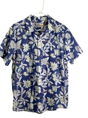 Pataloha Vintage Men’s Short Sleeve Floral Button-Up Hawaian Shirt